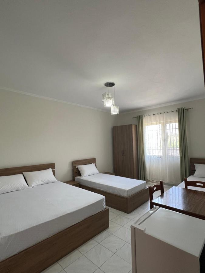 Guest House Sala Durres Exterior photo